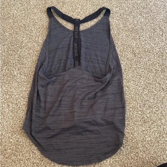 Nike Tank - Picture 2 of 3